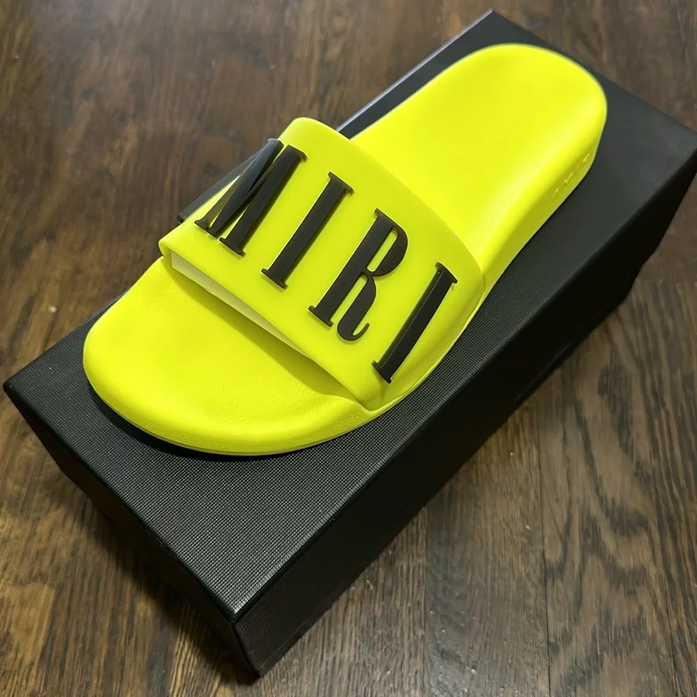 Amiri Slides - Picture 2 of 5
